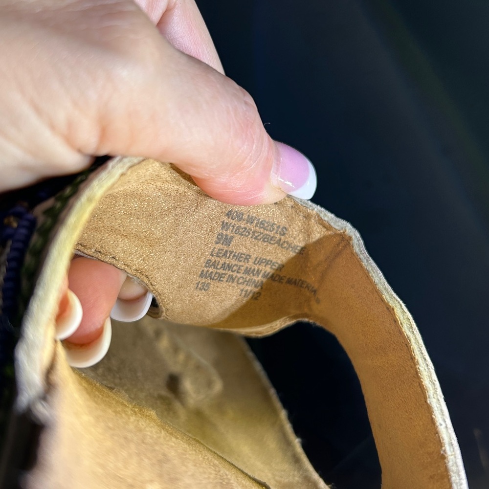 White Mountain Embellished Wedge Sandals |Size 9M - Picture 12 of 12